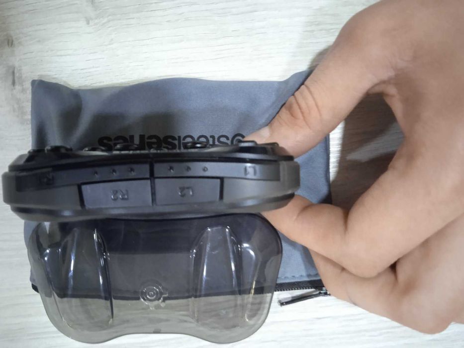 Безжичен контролер за игри на SteelSeries Stratus (черен)