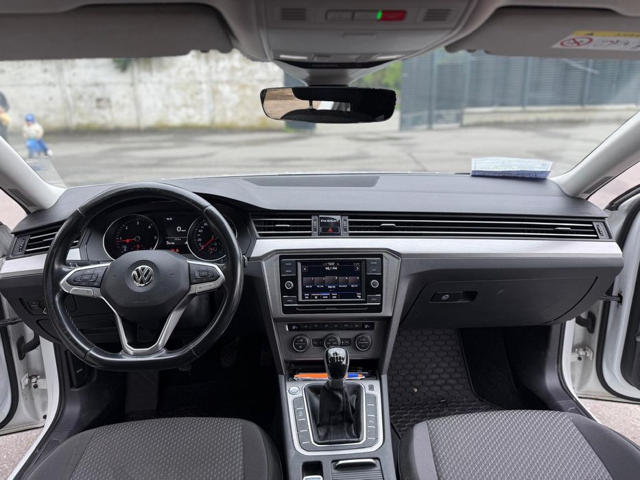 Vând Volkswagen Passat 2020