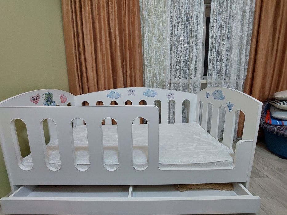 Продаётся детская кровать