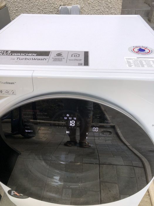 Пералня LG Inverter Direct Drive 12 кг А+++ TrueSteam