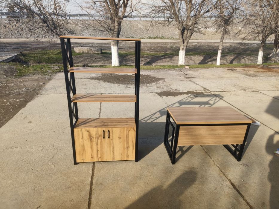 Loft uslubidagi zamonaviy stellaj