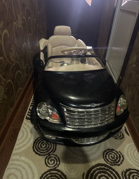 Автомобиль с пулт управлениям