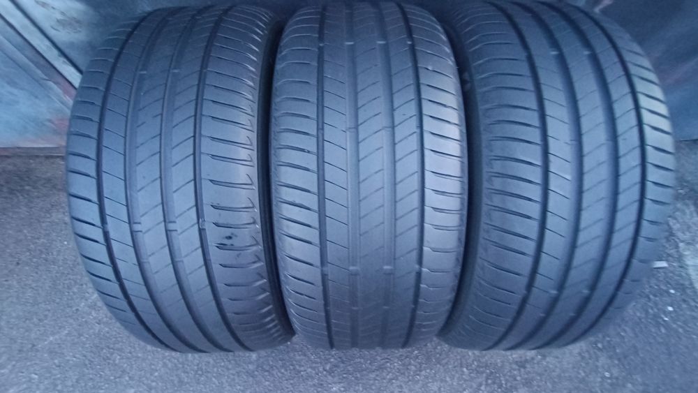 245/45/18 Bridgestone