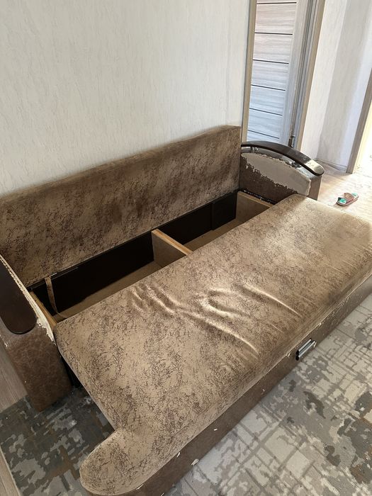 Диван раскладной б/у