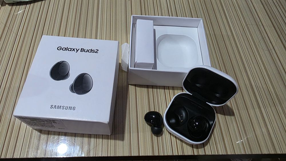 Galaxy Buds2 наушник