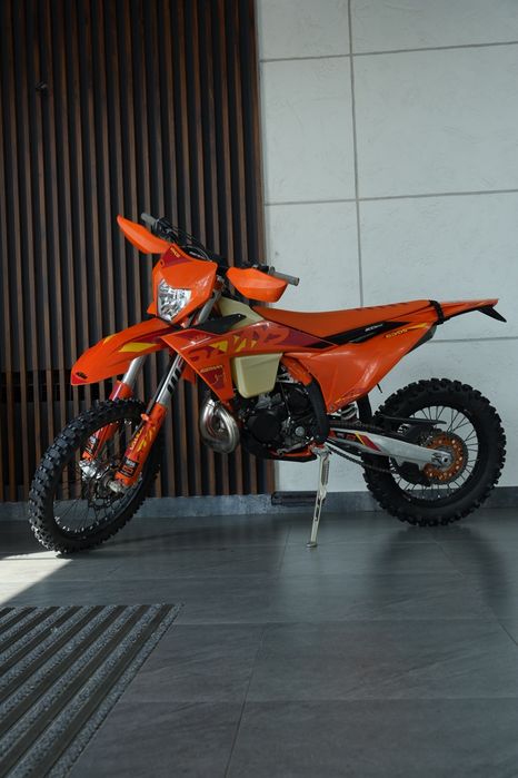 Ktm exc 300 tbi six days 2025