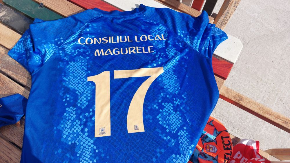 Echipament de joc, Fotbal