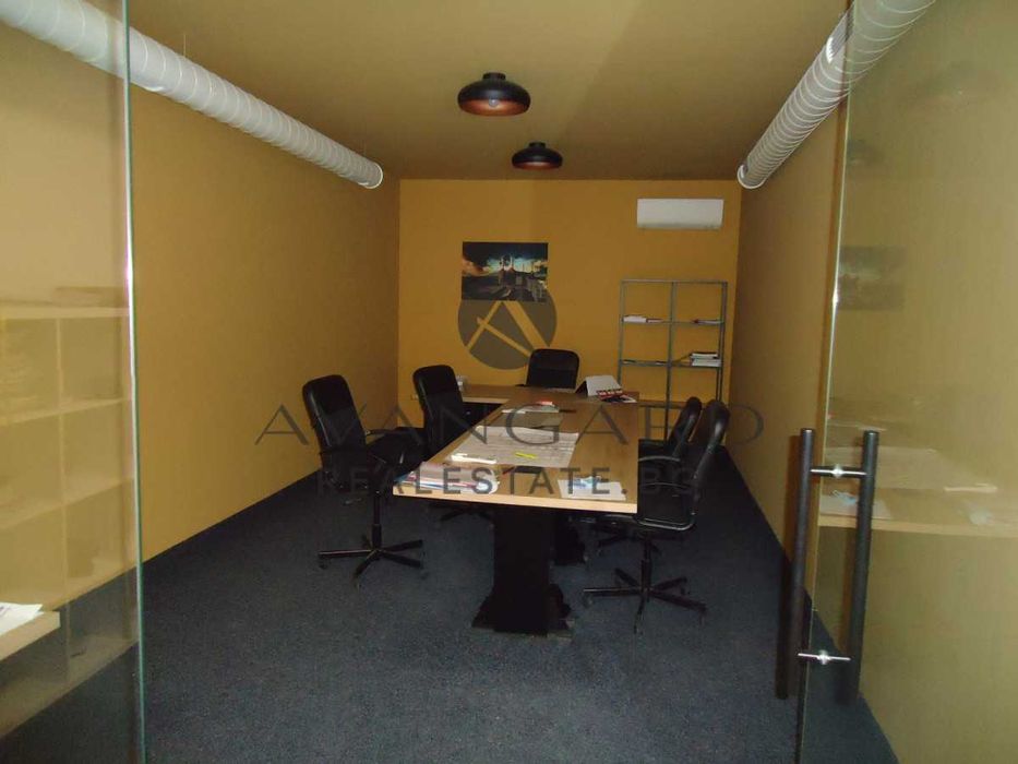 Продава се Офис в Пловдив, Център - 120 кв.м за 1479 €/кв.м - Снимка #3