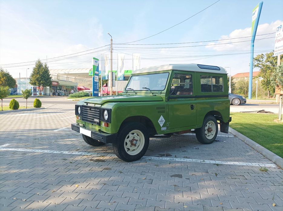 Land Rover Defender  Santana 88
