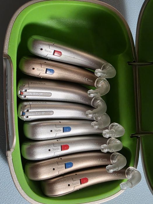 Мощни слухови апарати Phonak - швейцарски за тежка слухозагуба