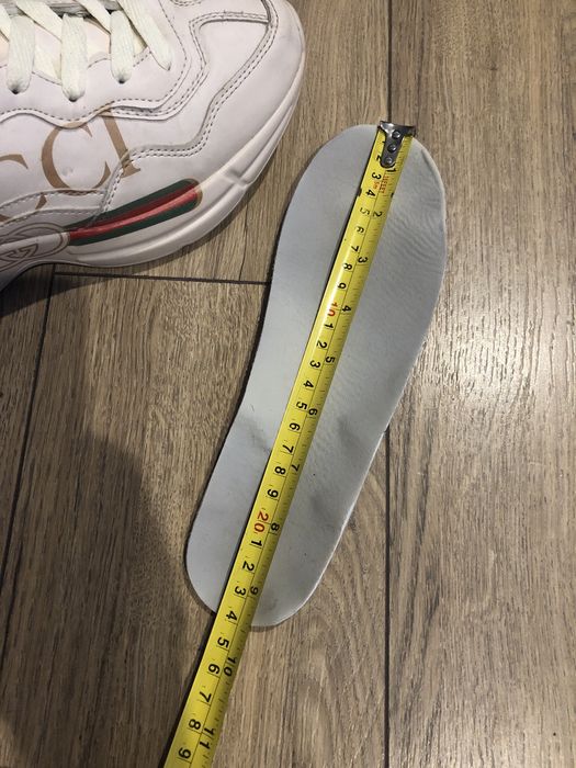 Adidasi Gucci 37
