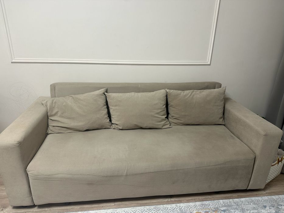Продам диван 2,4м