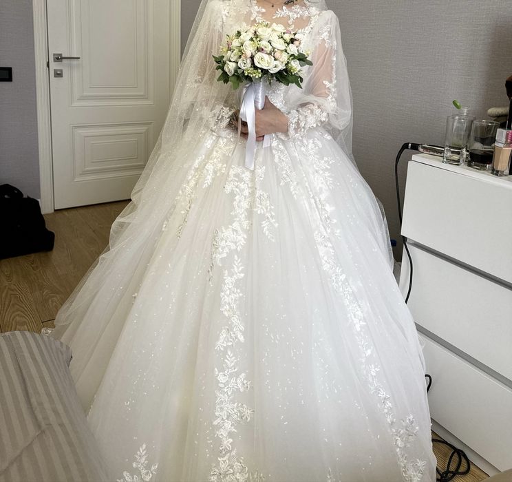 Свадебное платье