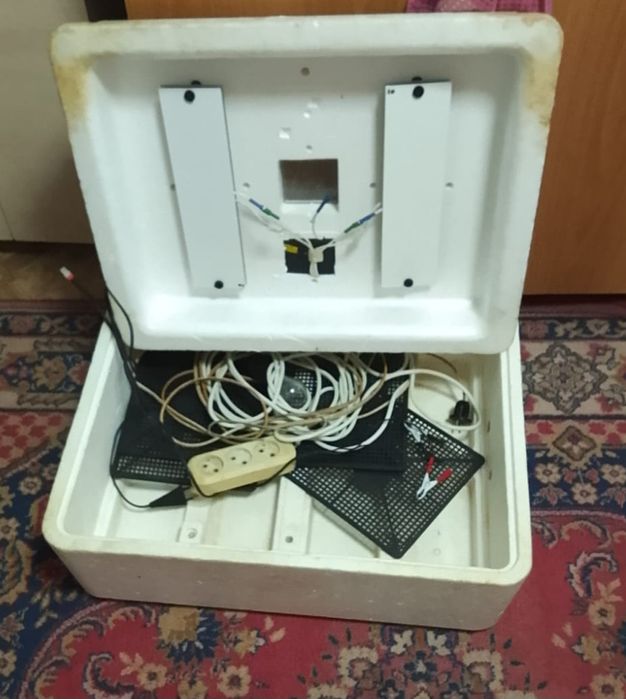 Продам инкубатор