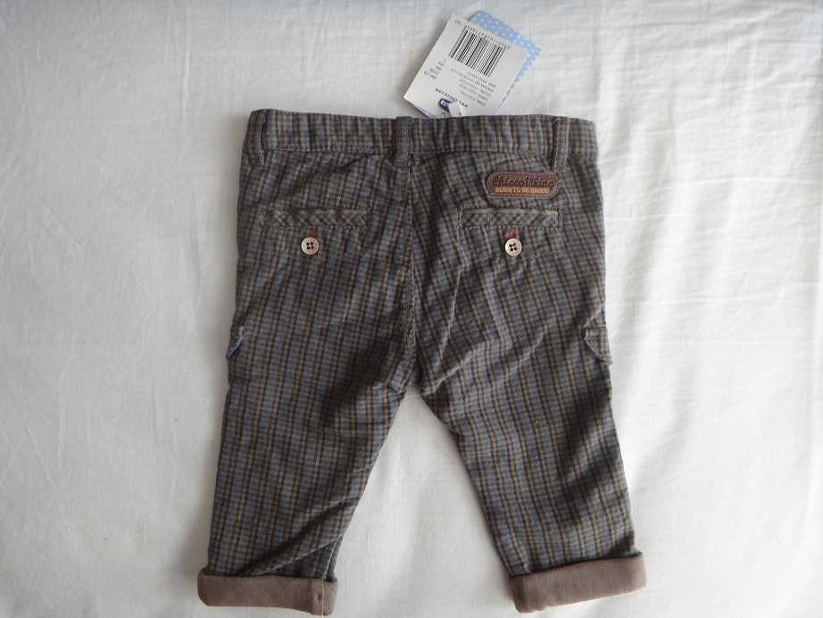 Нов Бебешки комплект Chicco за момче, размер 56, 0-3 месечно