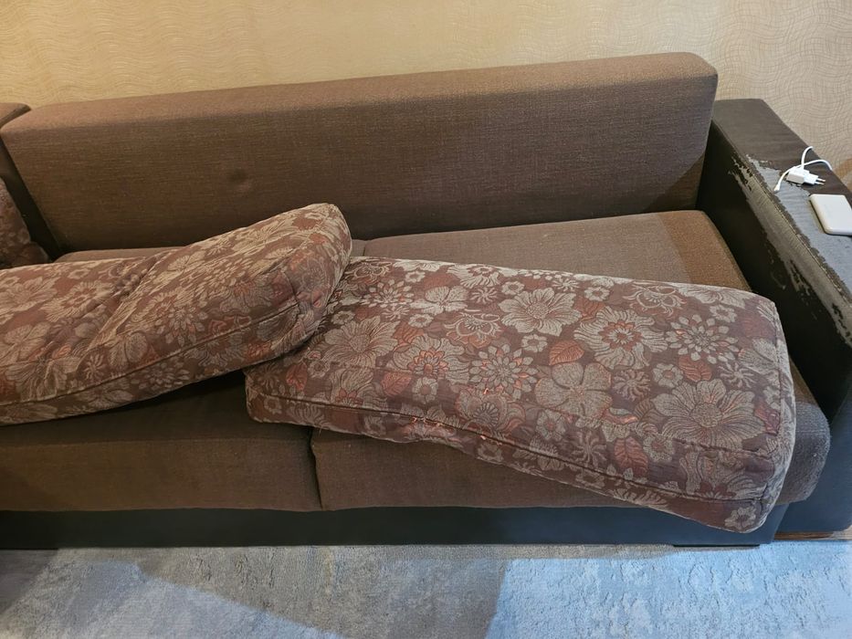 Продам диван, в хорош сост, самовывоз
