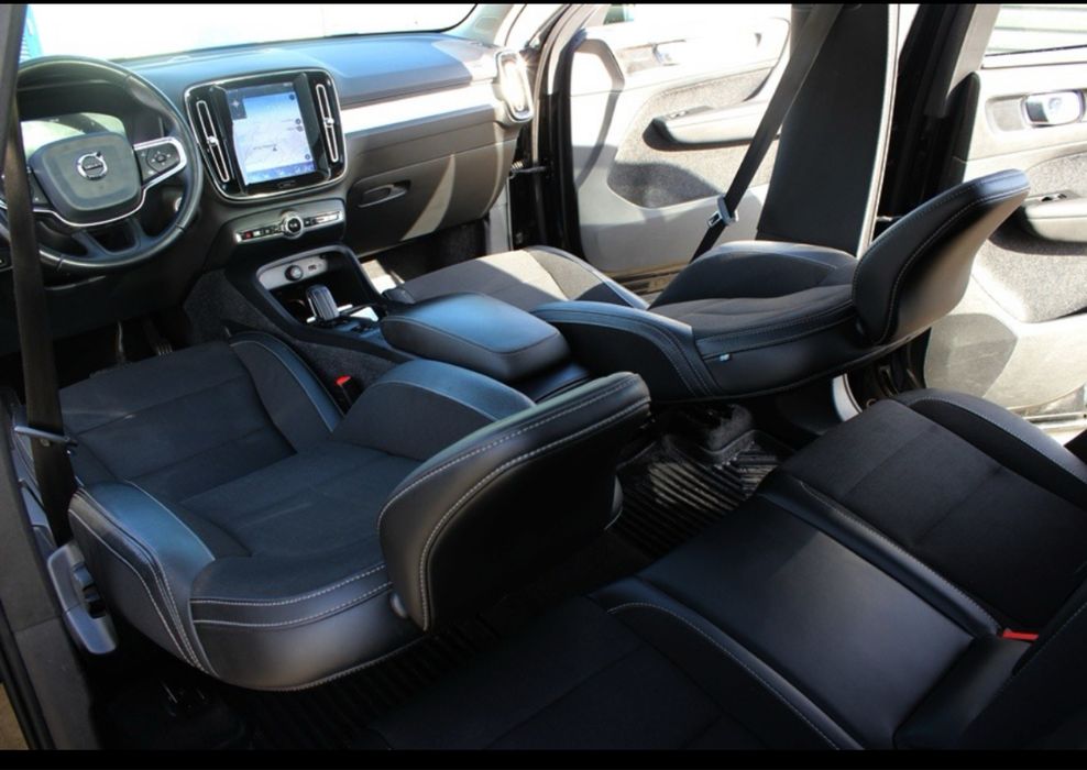 VOLVO XC40 2019 — imagine 3