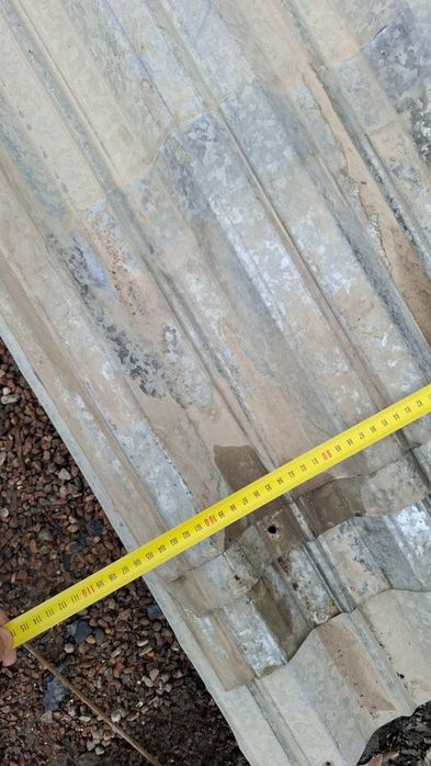 Profnastil sotiladi, holat yaxshi.