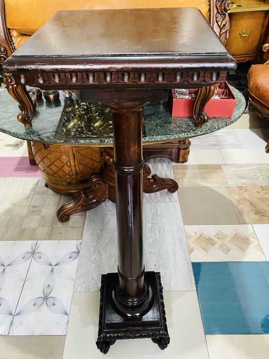 Piedestal Vintage Coloana Suport Lemn Masiv Sculptat Gheare Leu