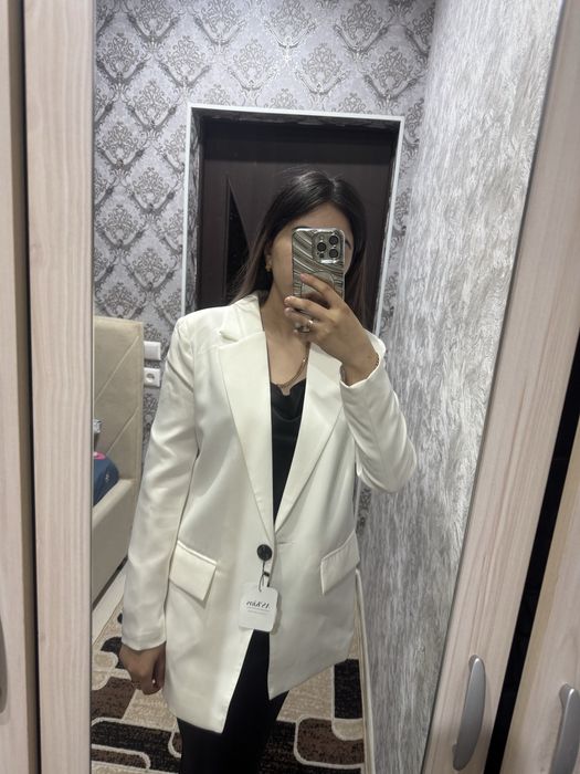 Новый белый пиджак