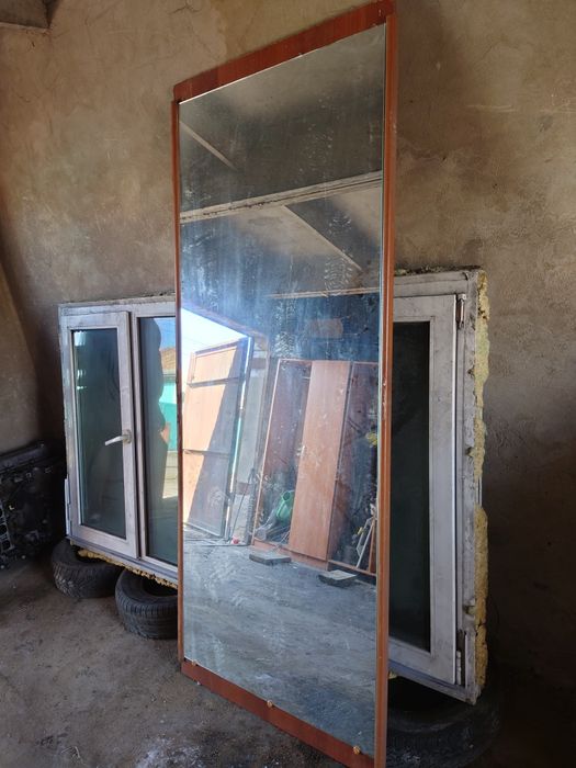 Зеркола шифонерная