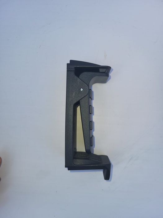 Щипка държач стойка за лазерен нивелир