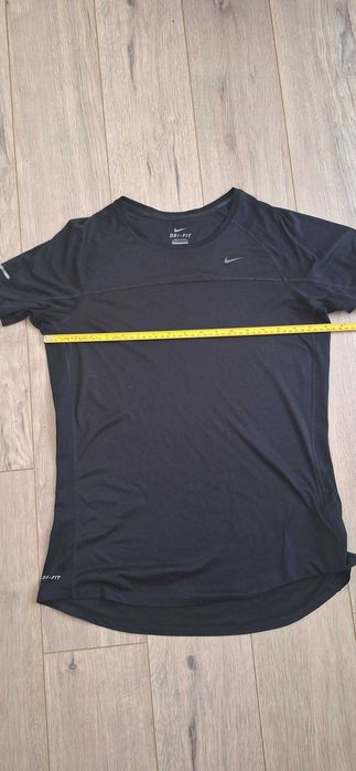 Nike Dri Fit - Дамска спортна тениска размер L