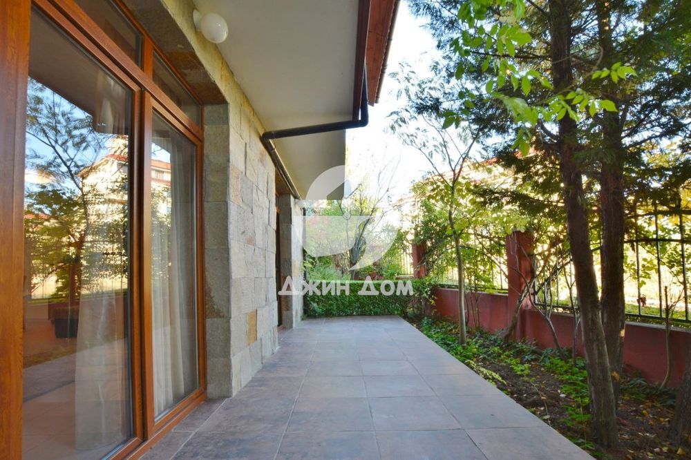 Продава се Къща в с. Кошарица, Област Бургас - 100 кв.м за 1122 €/кв.м - Снимка #12