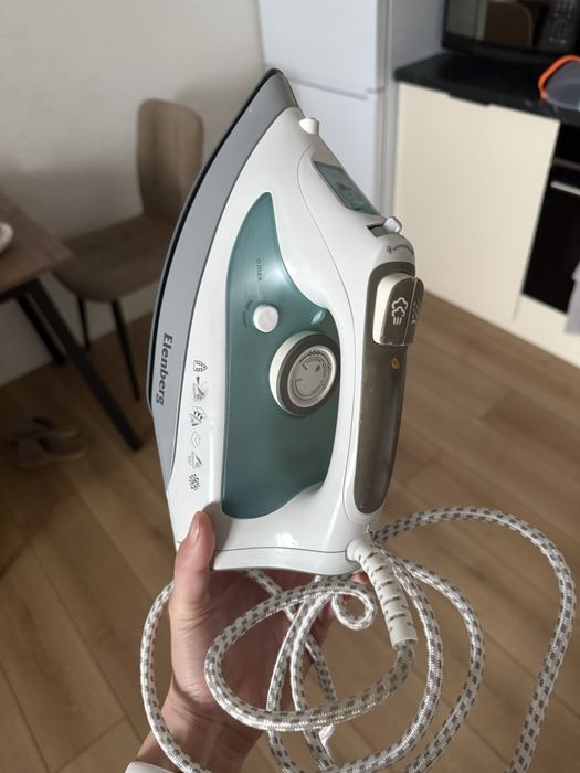 Утюг хороший рабочий