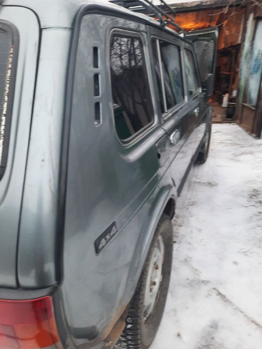 Продам ВАЗ 2131    .