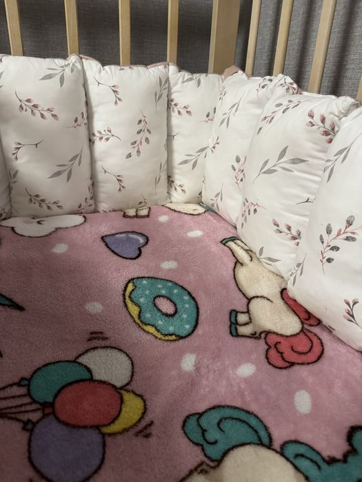 Продам бортики в кроватку