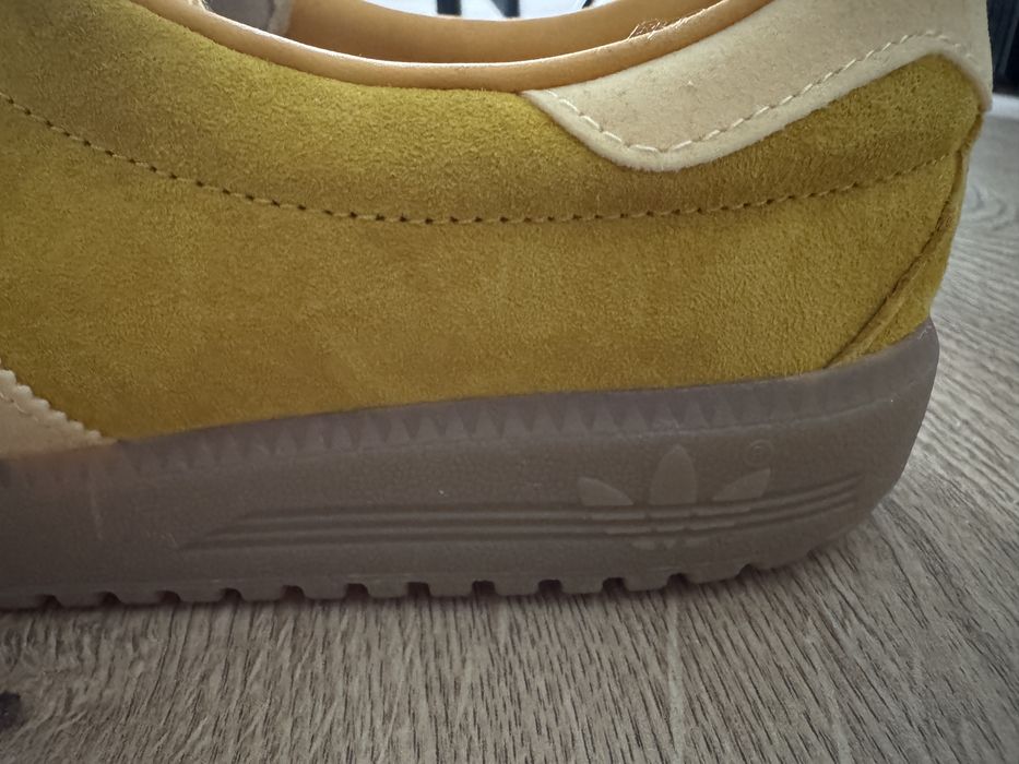 Pantofi Adidas originals Bermuda - Gold, noi cu eticheta, marime 44