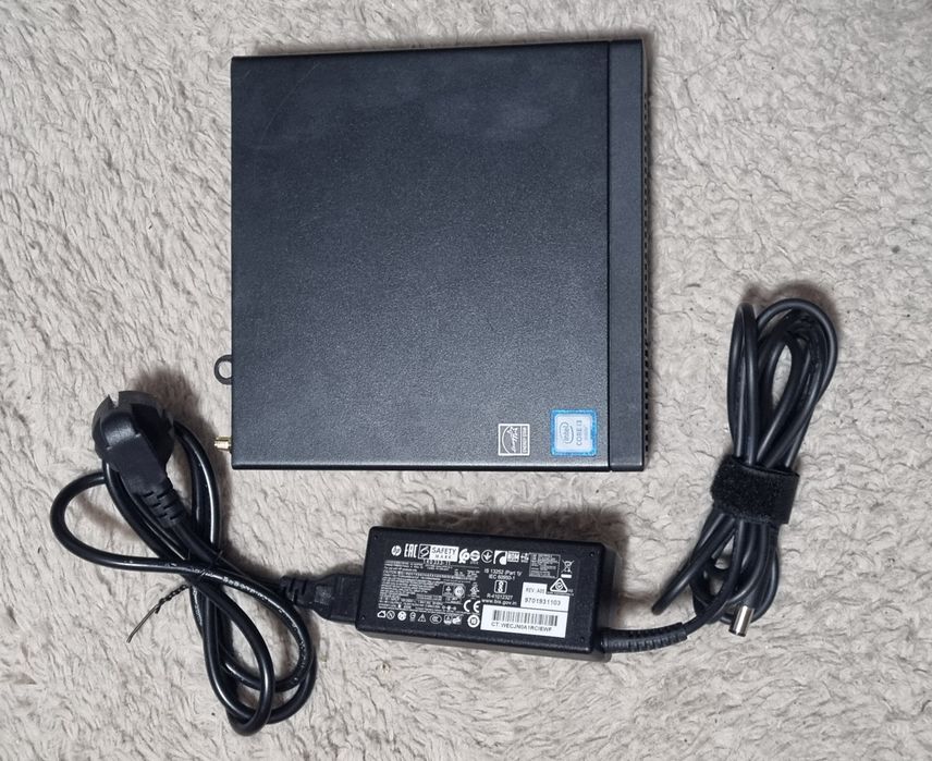 Mini Unitate HP 260 G2 DM USFF: i5 6200u/8GB RAM/SSD 120GB/WIFI