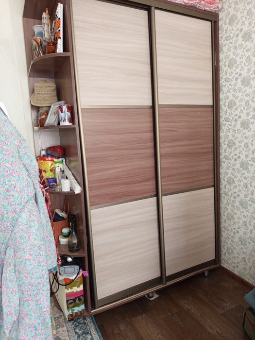 Продам шифоньер