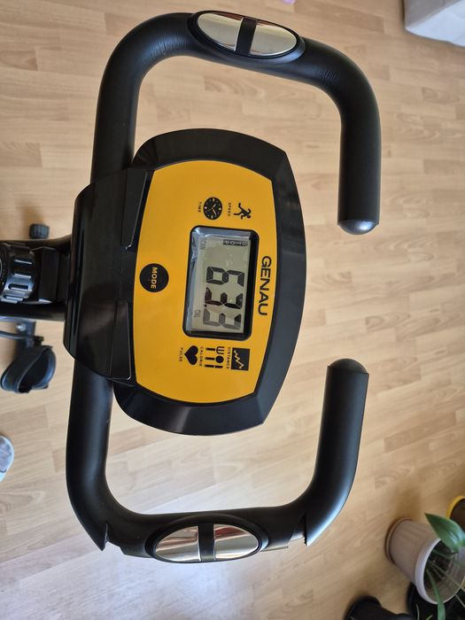 Тренажер велосипед Genau