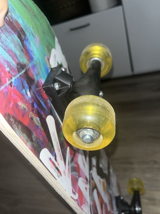 Skatebord aproape nou in stare buna