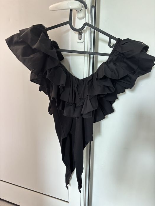 Боди на марките Avin,Zara