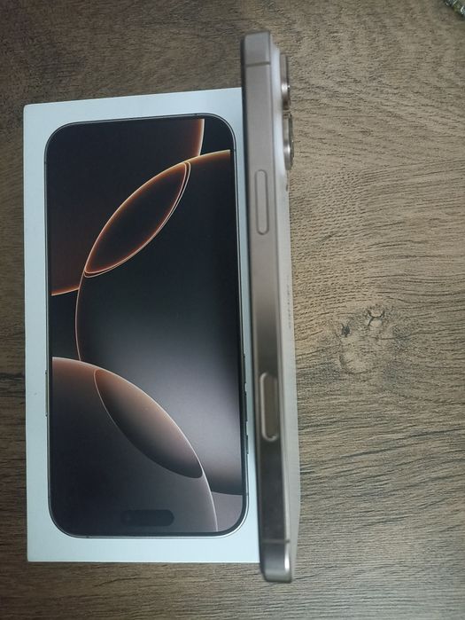iPhone 16 Pro Max Gold impecabil