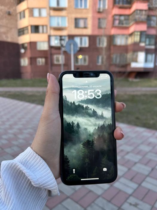 Продам айфон 11 есть торг