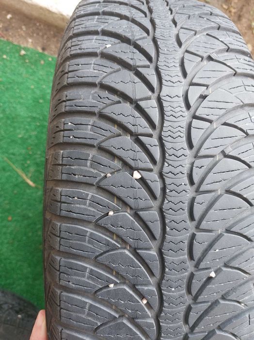 2 броя зимни гуми 195 / 65 / 15 и джанти за Opel