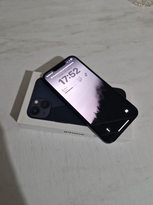 Продаётся iPhone 13