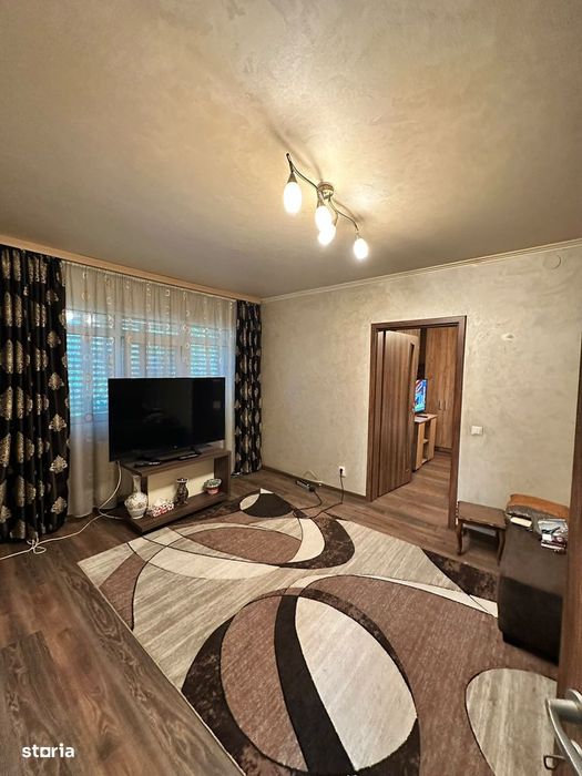 Se închiriază Apartament 2 camere nedecomandat Podul Ros bld Tutora