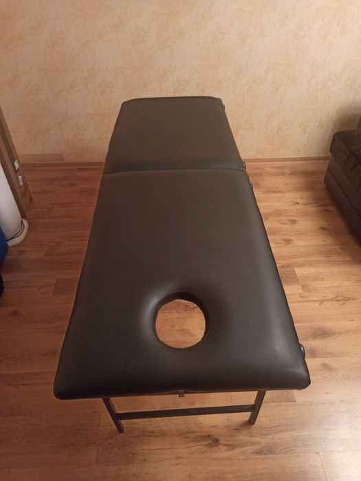 Продам кушетку массажную