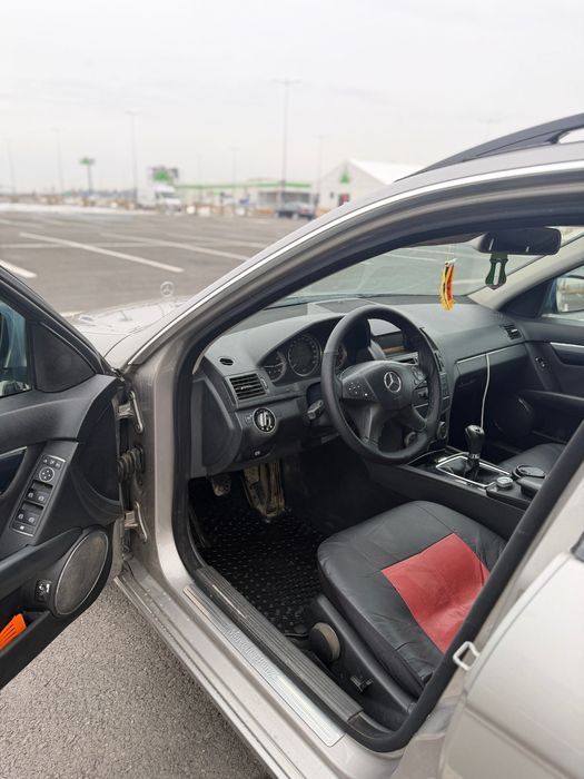 Vând Mercedes c220 cdi