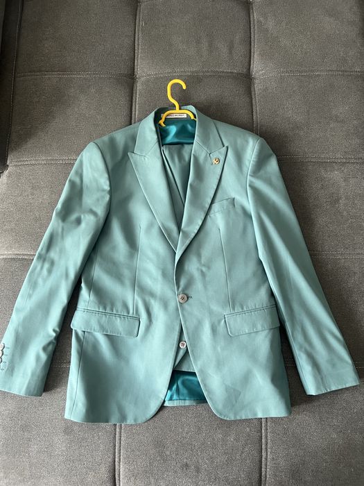 Costum Philip Guston