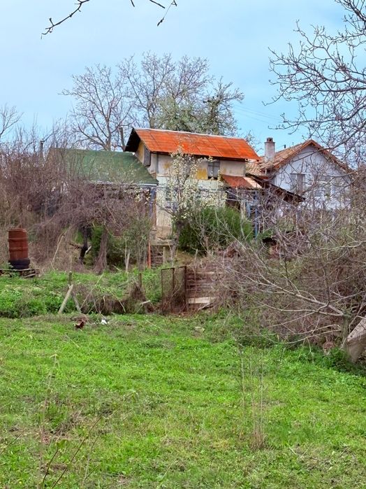 Продавам парцел на Драката