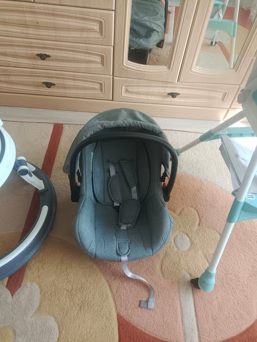 Продам детскую автокресло
