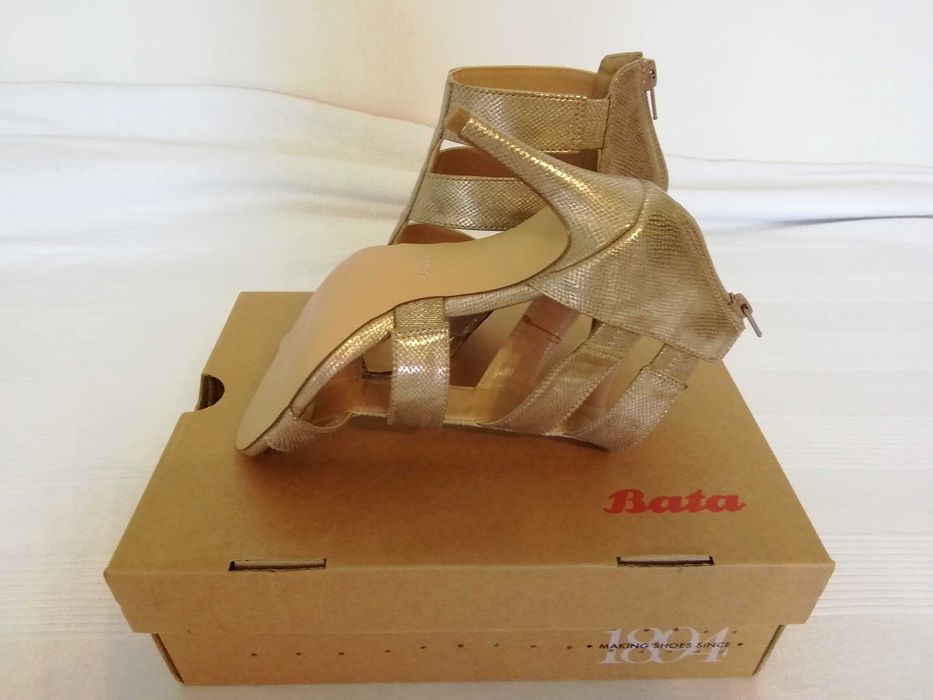 НОВИ дамски обувки Batta 36 номер!