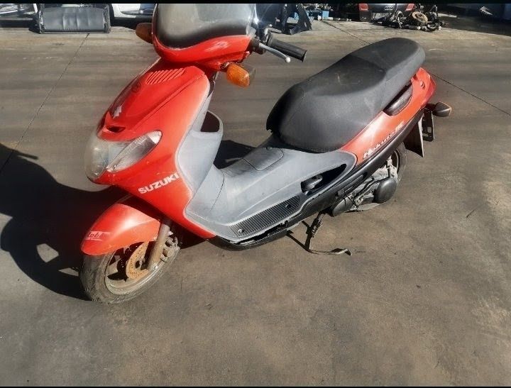 Suzuki/Сузики Epicuro,Adres, Catanа(Епикуро 150,Адрес 50/110,Катана 50) на частисти
