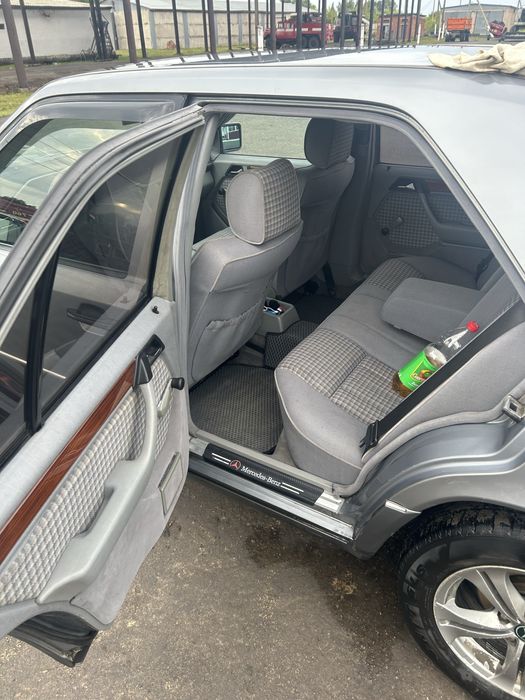 Продам мерседес 124